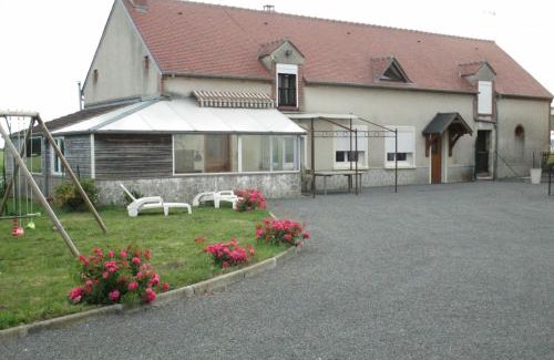 Vieilles-Maisons-sur-Joudry House | Gîte familial près de l'étang des Bois avec cheminée et véranda chauffée - FR-1-590-89