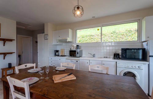 Lagarde Cottage | Gîte Mathieu - Cozy House 10 min from Lourdes, private terrace, garden, WiFi, parking