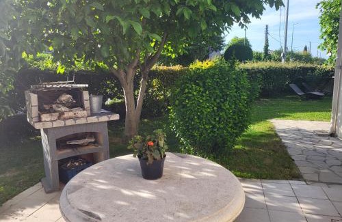 Aussonne Apartment | Gîtes pour groupe climatisé, parking, jardin proche Toulouse, Airbus, MEETT et aéroport