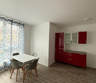 Taucha Apartment | Günstige wunderschöne und barrierefreie Ferien- und Monteurswohnung in Taucha bei Leipzig Nähe A14