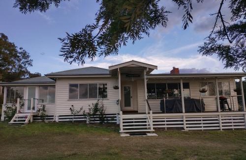 Dalveen House | Galah Cottage Stanthorpe