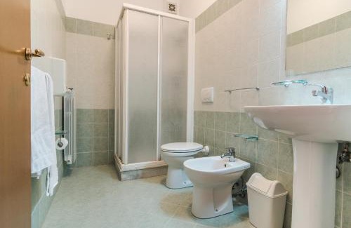 Pozzallo Apartment | Galatea appartamento grande - 4 camere con bagno privato, perfetto per gruppi