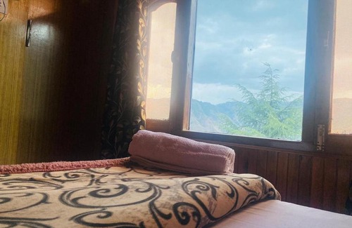 Kufri House | Galaxy Inn by StayApart