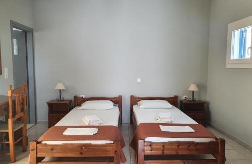 Alopronia Apartment | Galini Rooms Sikinos Travel