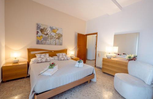 Poggibonsi Apartment | Gallery Apartment near Chianti