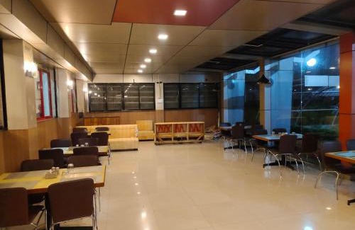 Rajgurunagar Hotel | Gandharva Inn