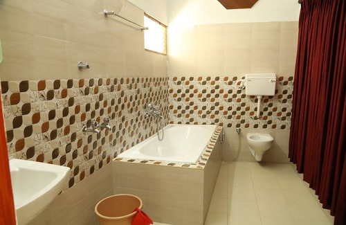 Tindivanam Hotel | Ganesh Beach Resort