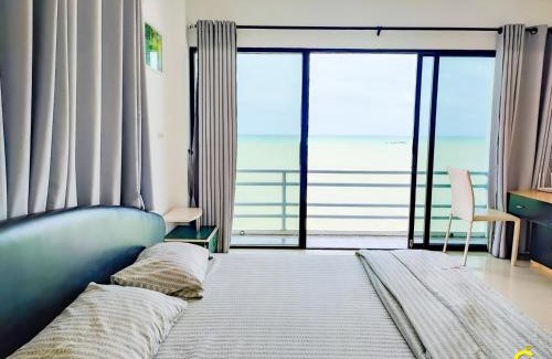 Ban Chang House | Gao Lighthouse Phala Beach