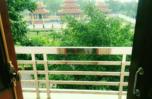 Gia Vien Apartment | Garden Homestay Ninh Bình - Family Room with Balcony