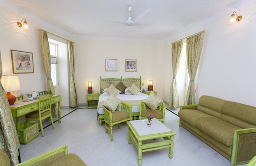 Udaipur City Centre Hotel | Garden Hotel