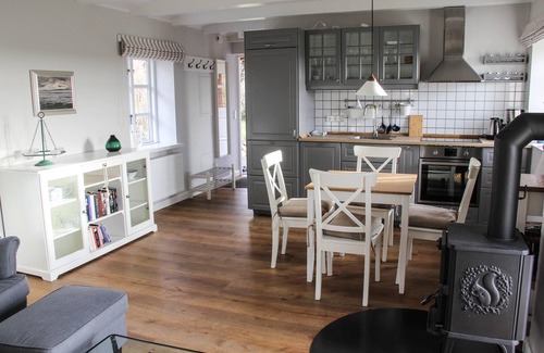 Neugalmsbull House | Garden house Frieda for two people