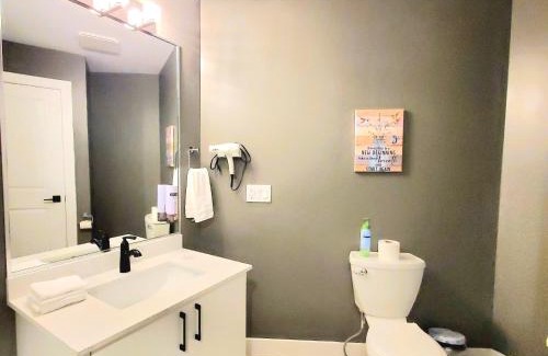 Chilliwack House | Garden House Near Heritage Park-Coliseum -HWY 1-Fishing-Cultus Lake