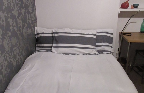 Brent House | Garden room near Portobello