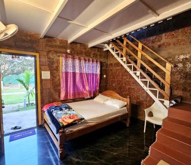 Timbholi House | Garden Villa Homestay ! Dandeli Ramnagar ! Eco Friendly Villa