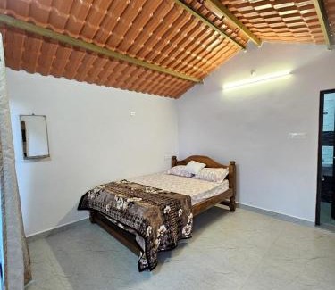 Timbholi House | Garden Villa Homestay ! Dandeli Ramnagar ! Eco Friendly Villa