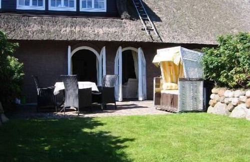 Kampen Apartment | Gartensuite West - Kamin, Sauna, Pool,Garten