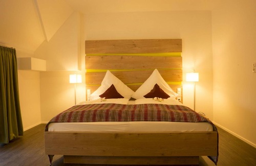 Colmberg House | Gasthaus Schwarzer Adler