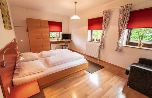 Steyr House | Gasthof Pöchhacker