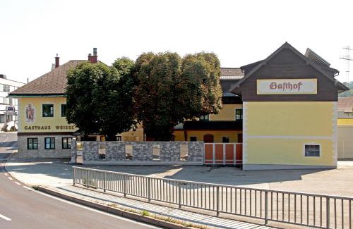 Attnang-Puchheim Hotel | Gasthof Weissl