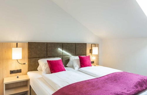 Lassnitzhoehe Bed & Breakfast | Gasthof "zur Bahn"