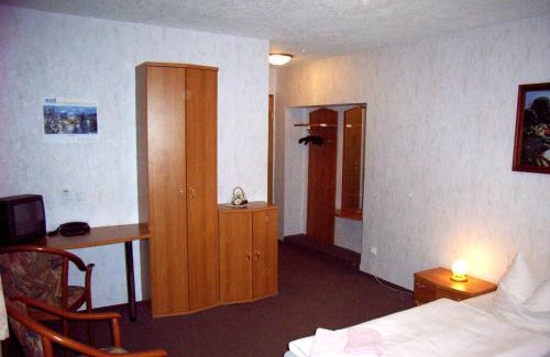 Burkau House | Gaststätte & Pension Jiedlitz