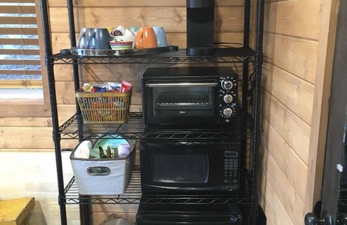 Somers Cottage | Gated Queen Bed Cottage, TV, Wifi, Kitchenette Views of Flathead Lake EV Charger