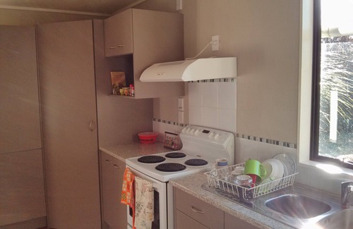 Riwaka House | Gateway to Abel Tasman Park, Kaiteriteri and Motueka. Quiet, spacious, light.