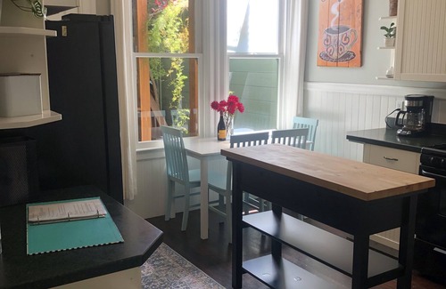 Polk Gulch House | Gather Round the Fire Pit at a Period Russian Hill Flat