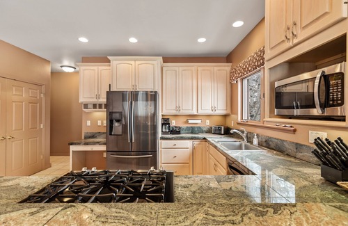 Steamboat Springs House | Gather the Whole Crew at Grand Generations Lodge – 7BR Mountain Retreat!