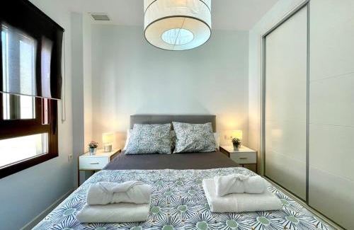 Old Town Apartment | GATU PREMIUM ático Caleta , Preferente mayores de 25 años y familias