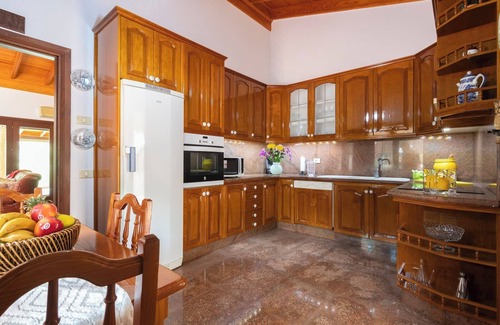 Mogan Ski Chalet | GC0280 Villa with private pool in El Sao, Arguineguín