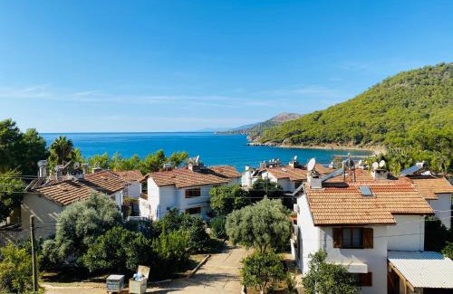 Karaoz Bed & Breakfast | Gelidonya Pansiyon