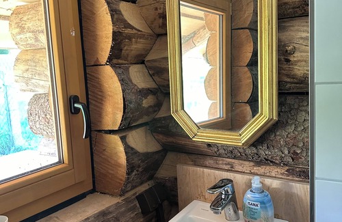 Limbach House | Gemütliche Blockhütte in Einer Ländlichen Gegend