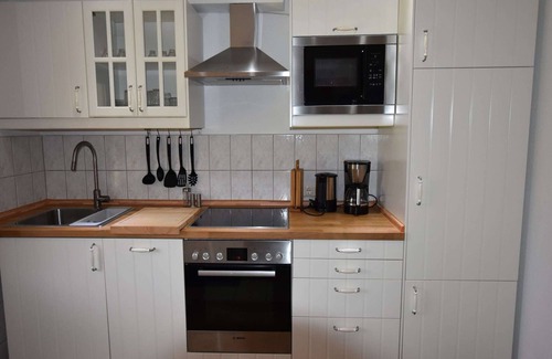 Blowatz Apartment | Gemütliche Ferienwohnung mit Garten in Robertsdorf