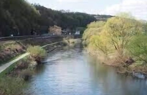 Weinbach Apartment | Gemütliche Ferienwohnung am Lahnradwanderweg