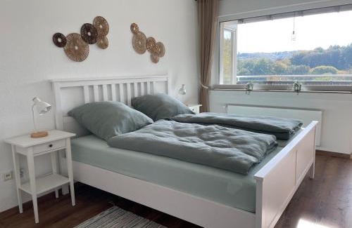 Ennepetal Apartment | Gemütliche Gästewohnung, zentral, mit Blick in die Natur