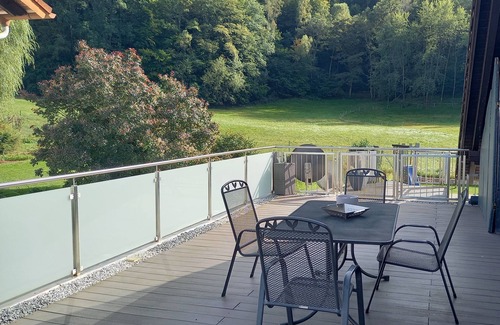 Trulben Apartment | Gemütliche, Moderne Ferienwohnung im Herzen der Pfalz. Wanderwege in der Nähe