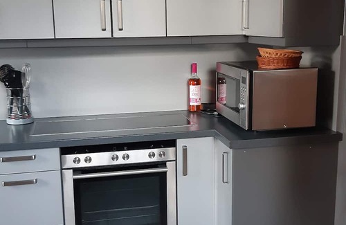 Oberhavel Apartment | Gemütliche und Freundliche Wohnung in Seenähe mit Guter Anbindung an Berlin