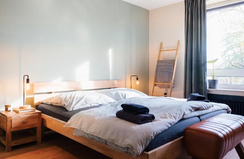 Wesertor Apartment | gemütliche und große Stadtwohnung mit Parkplatz, Uni und Zentrum fußläufig