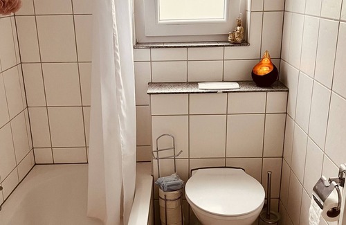 Geseke Apartment | Gemütliche Wohnung Oben auf dem Berg auf dem Ponyhof. Haustiere Willkommen