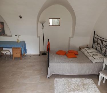 Bruck an der Leitha Apartment | gemütlicher Sommer Appartement