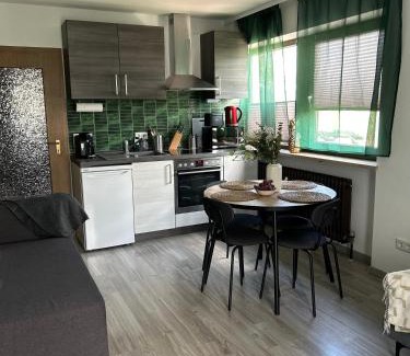 Mehlmeisel Apartment | Gemütliches 2-Zimmer-Apartment im Fichtelgebirge - nahe der Skipiste mit Terrasse & Free Parking