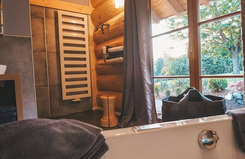 Grafengehaig Apartment | Gemütliches Ferienhaus mit Faßsauna und Terrasse