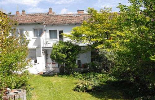 Bierstadt House | Gemütliches Reihenhaus in der Thermalstadt Wiesbaden