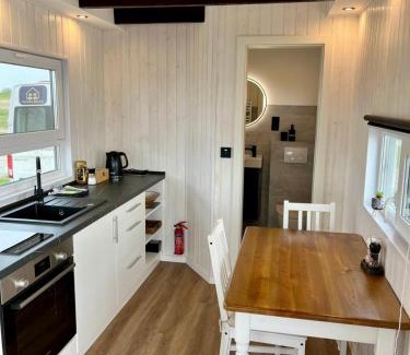Hagen im Bremischen Apartment | Gemütliches Tiny House am Strand