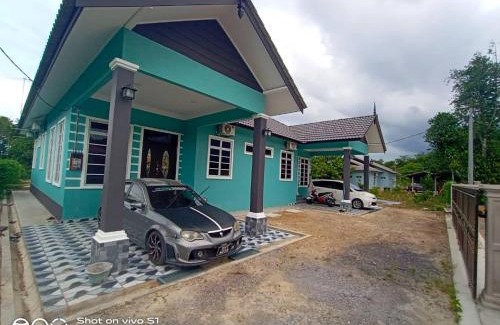 Kedai Buluh House | Gemia Rumah Tamu - 3 bilik aircond - near nasi dagang Atas tol