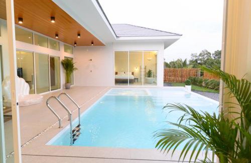 Tha Mai Villa | Gems Pool Villa Chanthaburi