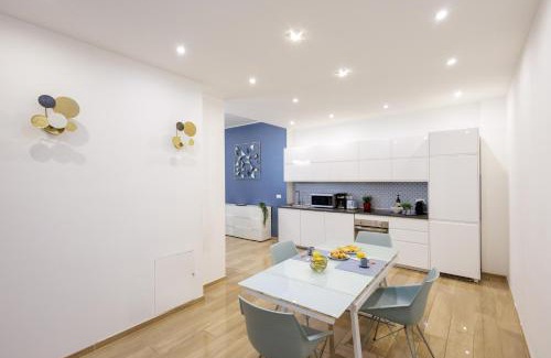 Carignano Apartment | Genoa Lux Apartments with parking