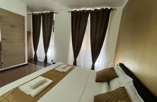 San Vincenzo House | Genova Gold Rooms