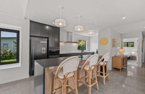 Tutukaka House | Georgie's Toots House